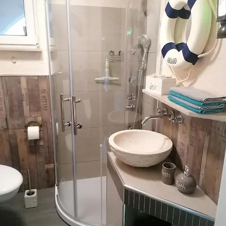 Tinas Apartamento Hohendodeleben